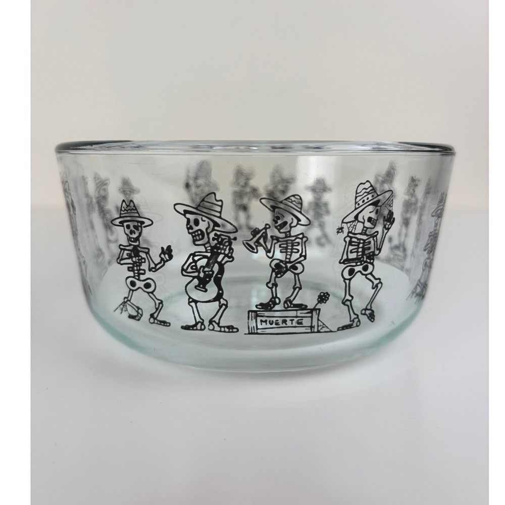 Pyrex Dia de los Muertos Skeleton Musicians Glass Bowl 4 Cup Halloween